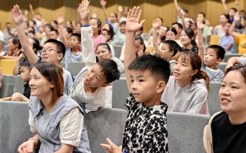 今年，我们在图书馆度过“清凉一夏”