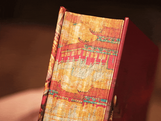 刘德华带12岁女儿逛故宫,合照全网刷屏:这才是文化自信