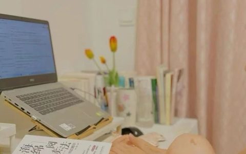 建议大家：一定要大量阅读，想尽办法设计你的读书习惯！