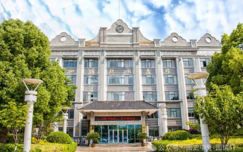 图情研论：浅析总分馆制下的乡镇图书馆建设