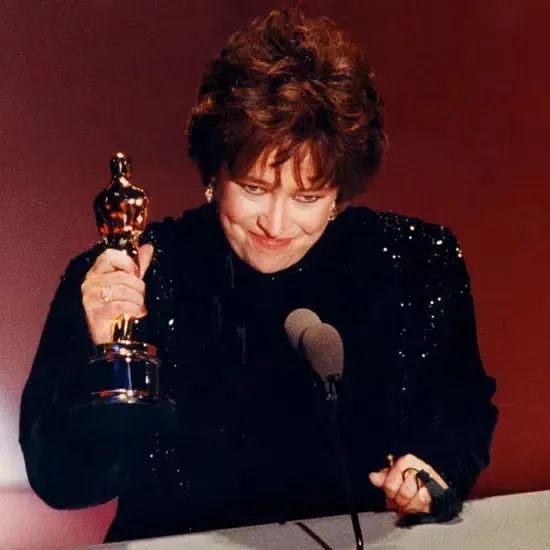 好莱坞第一恶女宣布退休！网友：再也看不到她手撕娱乐圈了