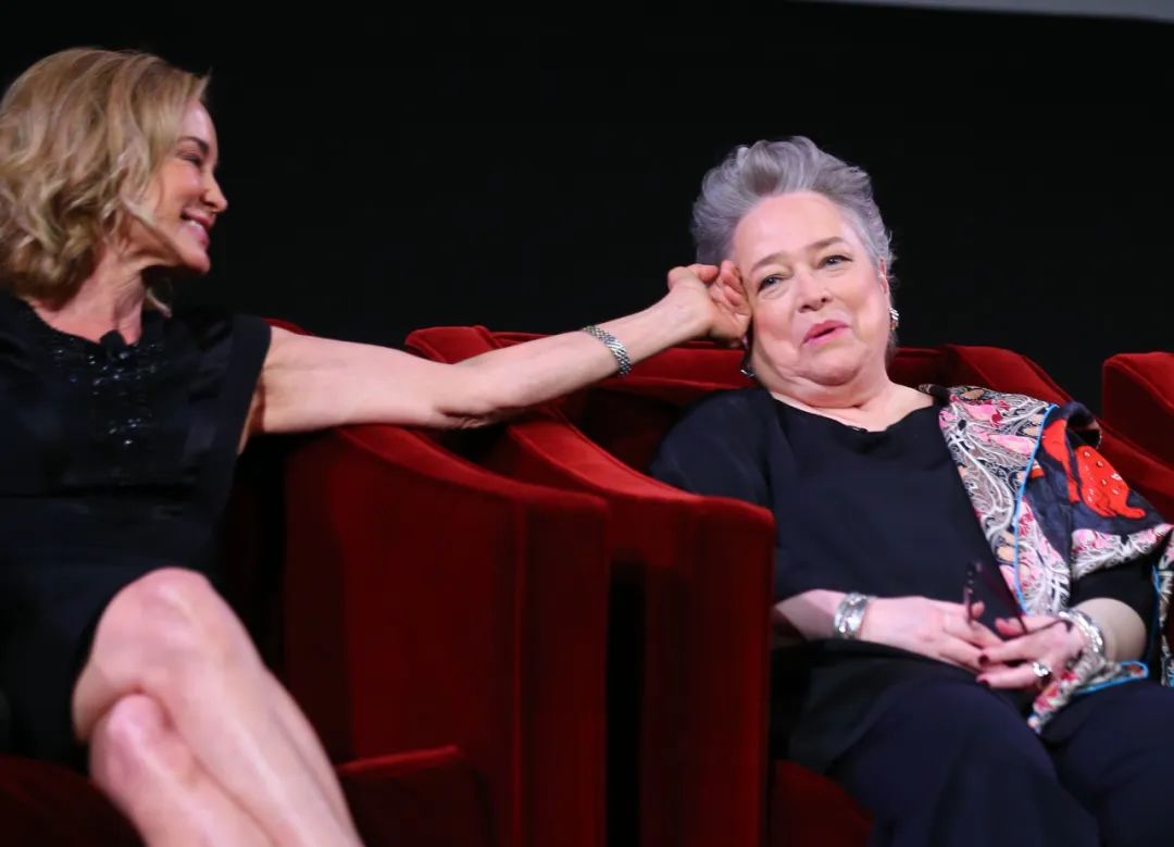 好莱坞第一恶女宣布退休！网友：再也看不到她手撕娱乐圈了