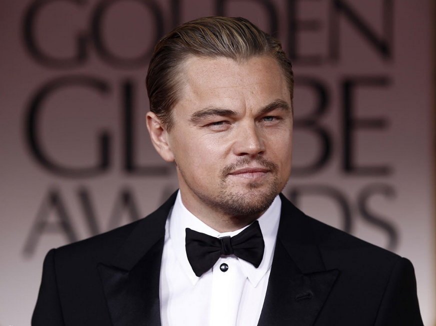 俄罗斯大叔因为长相神似小李子而爆火，几年后他却入不敷出，甚至为了钱走上战场…