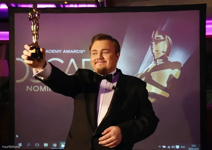 俄罗斯大叔因为长相神似小李子而爆火，几年后他却入不敷出，甚至为了钱走上战场…