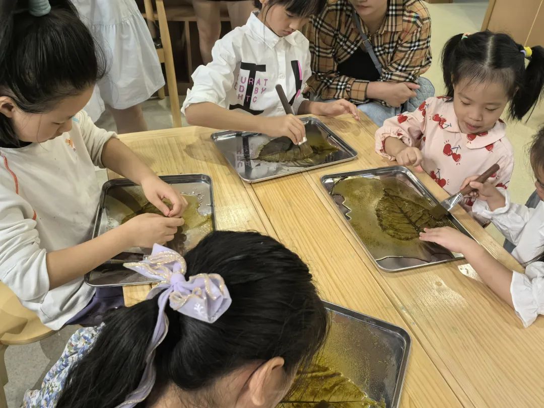 赤壁图书馆“千里江山·叶画艺术展——探索自然的脉络”活动(第二期)预告