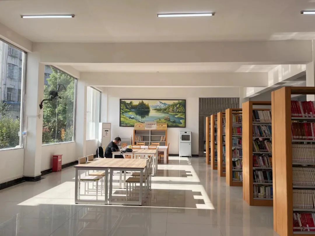 黄州区图书馆圆满完成阅读区域功能布局调整