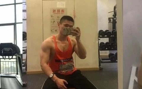 杭州小伙撸铁成瘾，腹肌鲨鱼线性感撩人！