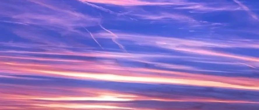 微信图书榜热推的4本有一定深度的好书！