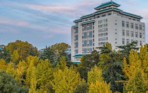 武汉大学图书馆培训预告：大语言模型、Endnote