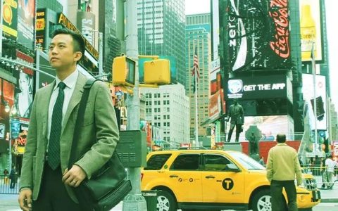 这届年轻人为什么越来越穷？