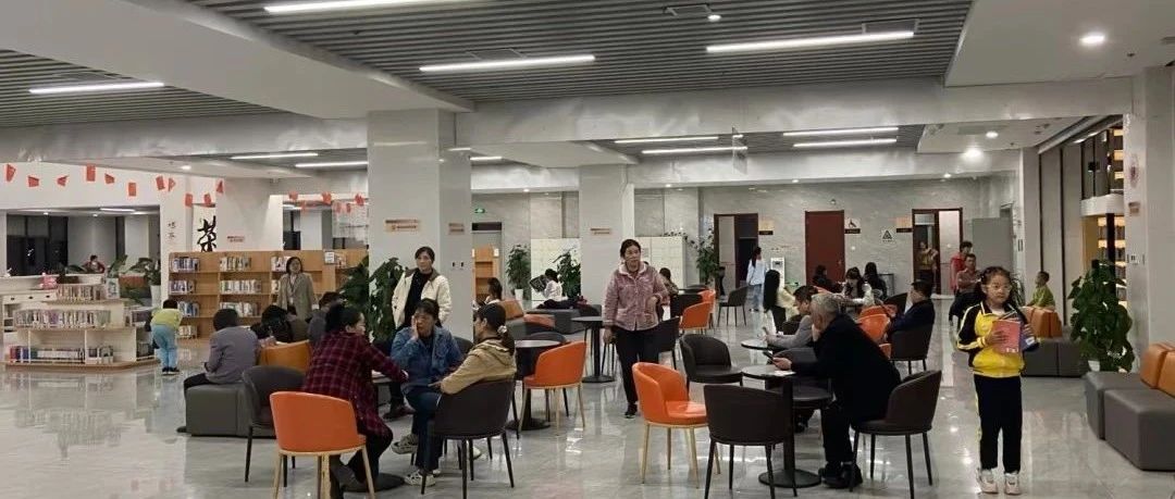 咸安区图书馆延迟闭馆助力桂花文旅主题展演