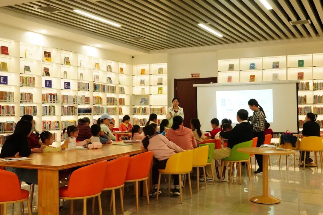 咸安区图书馆活动回顾：周末活动精彩回顾