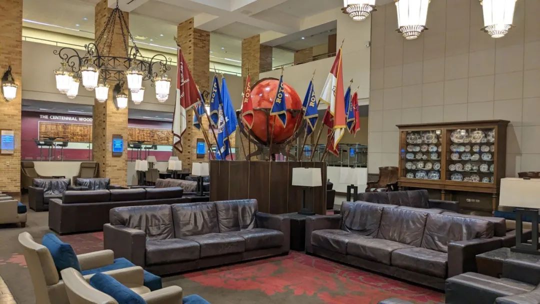 鄂鹤年：高校图书馆使命的四个维度