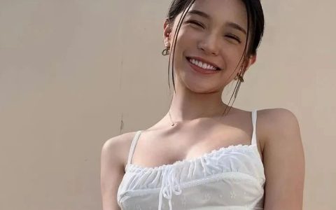 杜蕾斯新晋女模身材照曝光，我怎么又一次沦陷了...