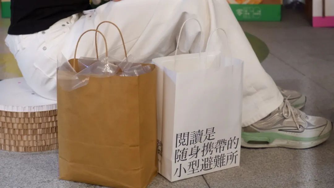 在做書当志愿者，缓解了我的存在主义危机