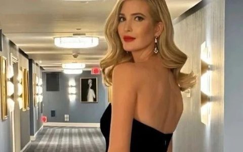 特朗普之女“伊万卡”健身日常，难怪43岁身材这么好