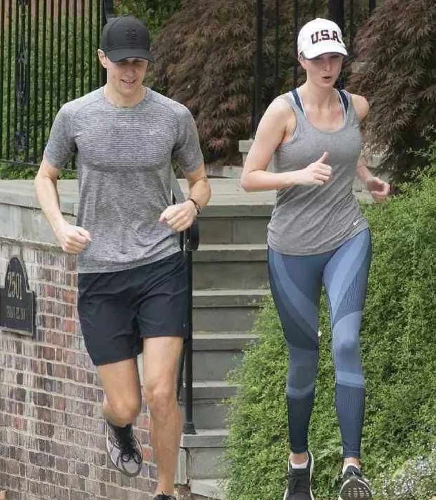 特朗普之女“伊万卡”健身日常,难怪43岁身材这么好