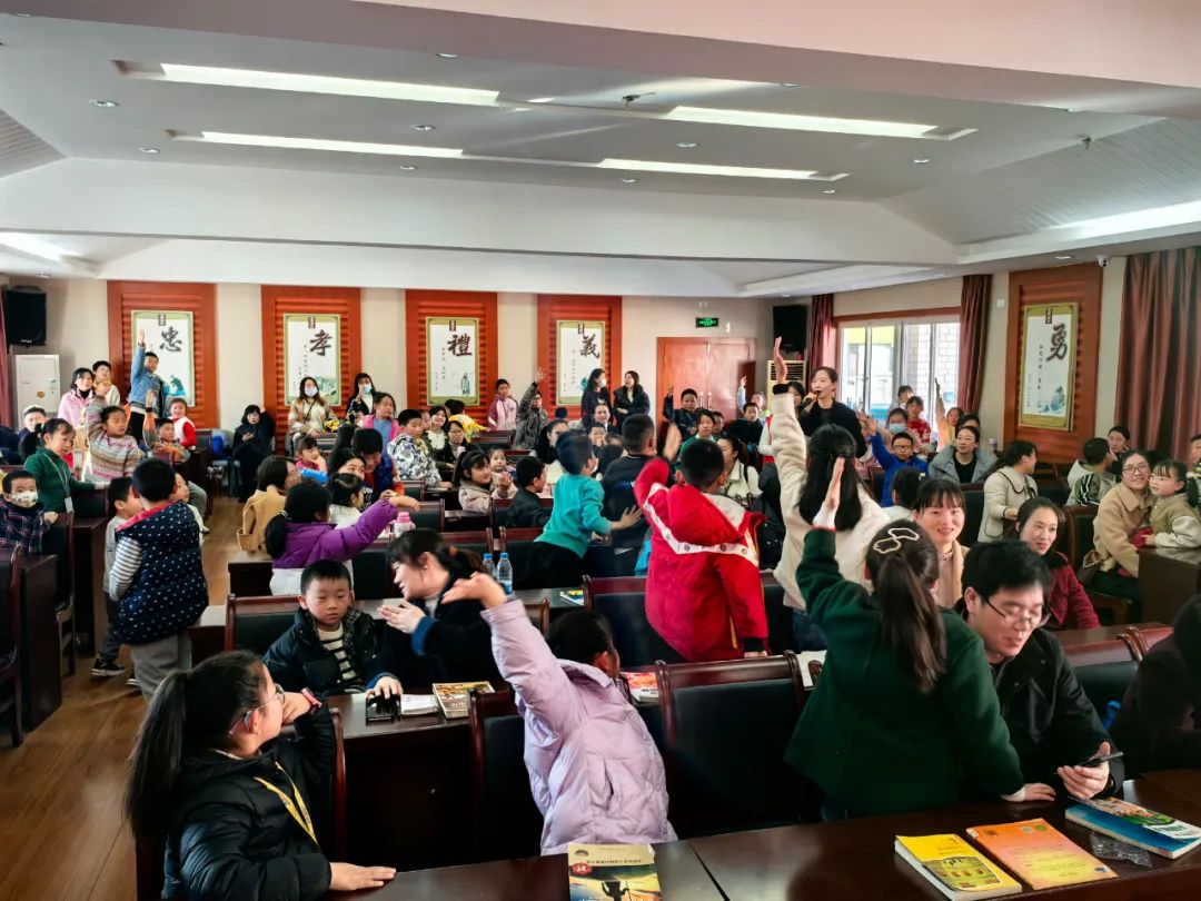 小雅姐姐讲绘本:十堰市图书馆、十堰市博物馆联合活动——共探郧县人奥秘