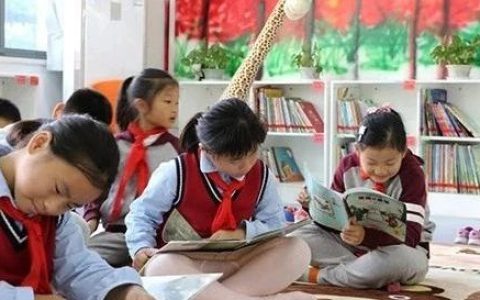 图书馆中的学校：让阅读如呼吸般自然——聚焦学校图书馆的价值重塑与深度应用