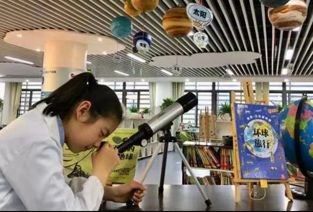 图书馆中的学校:让阅读如呼吸般自然——聚焦学校图书馆的价值重塑与深度应用