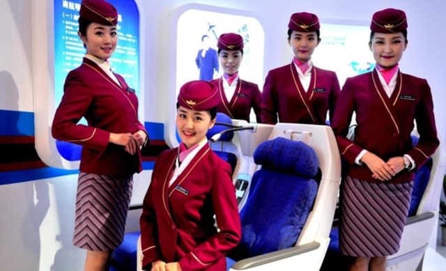 空姐体检照曝光，看傻了无数网友！