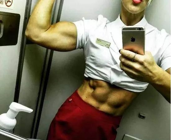 空姐体检照曝光，看傻了无数网友！