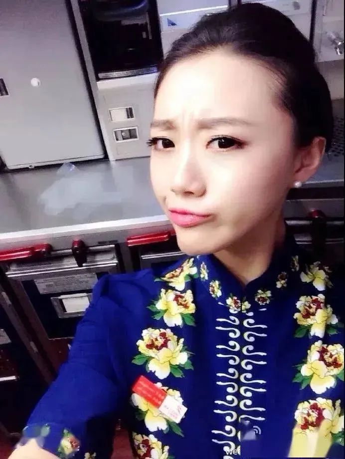 空姐体检照曝光，看傻了无数网友！