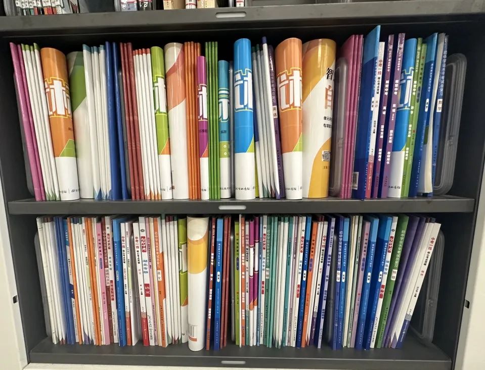 咸安区图书馆寒假充电站 知识礼包大放送！