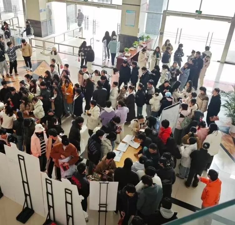 【活动回顾】护航“研”途最后一公里——图书馆举办2024年“考研送暖”主题活动