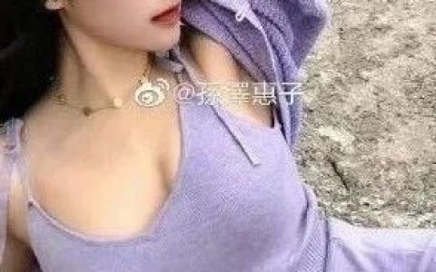 98年“学妹”的翘臀有多犯规？看完第一张就沦陷了...