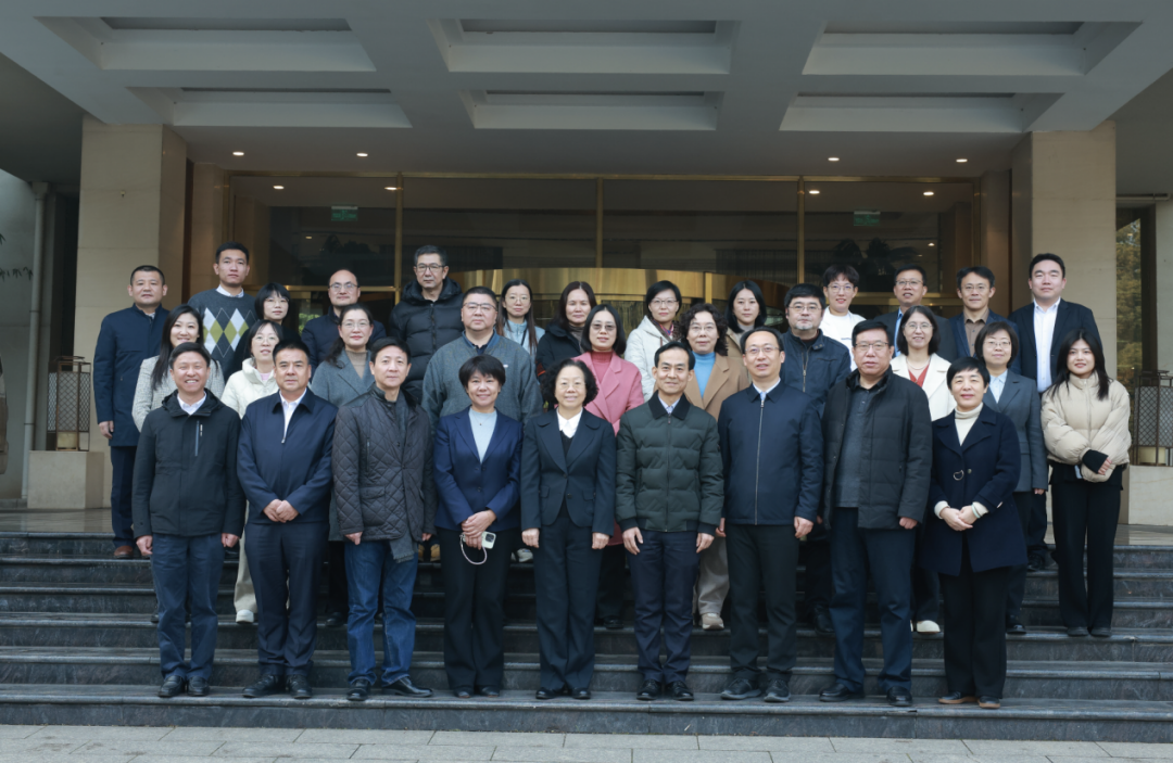 特色馆藏智慧化建设专题研讨会在武汉召开