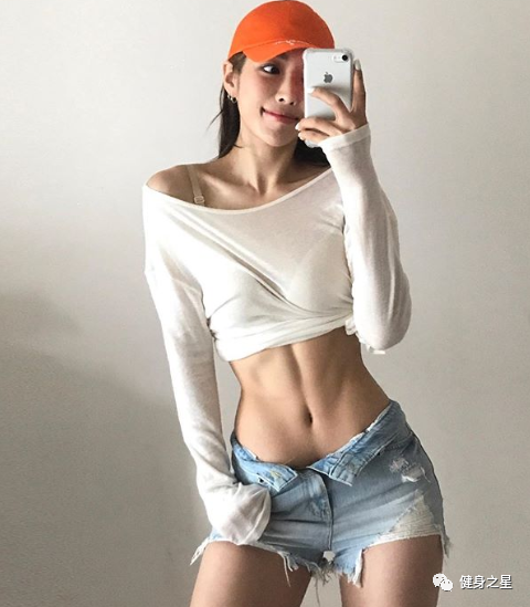 瑜伽教练写真照曝光,性感曲线撩人,这身材什么水平?