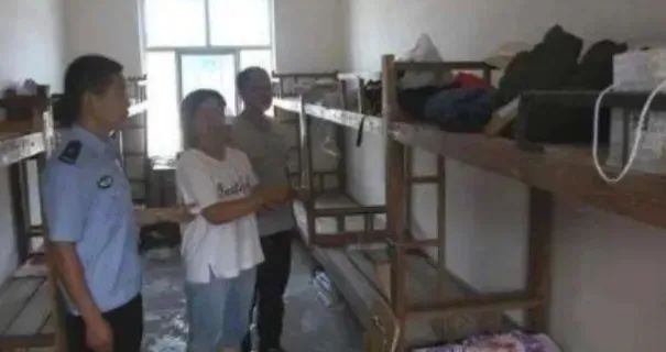 天津7名女中学生在宿舍集体死亡,唯一幸存者平静如常:我只是帮手,凶手在死人堆里