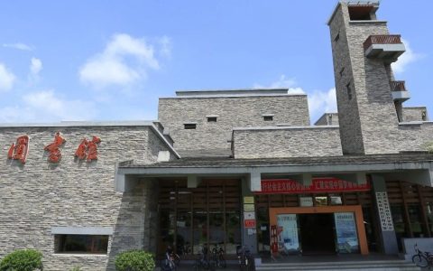 李春：县级公共图书馆服务体系的探索与实践