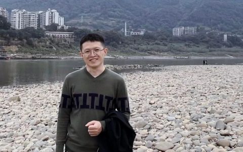 张少辉 《楚辞研究史》：中国古代文学研究的新维度