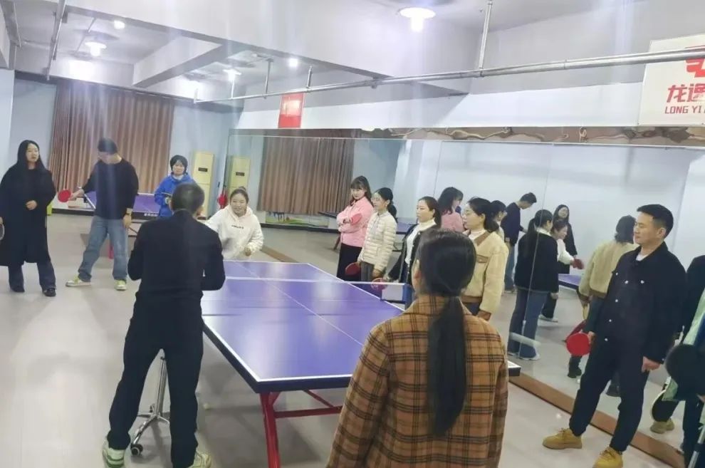 春日逐梦正当时：房县图书馆青年夜校招生啦！