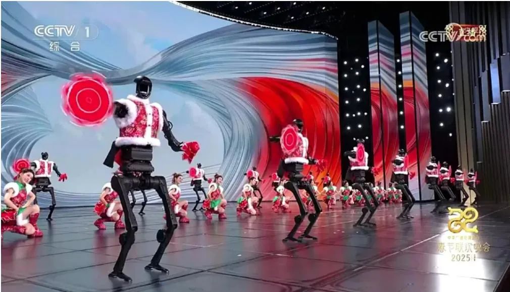 蛇年春晚机器人热舞背后：具身智能如何跨越“交互”大山？