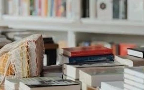 能让你笑出腹肌的5本超有趣经典图书，写得真的太高级了！