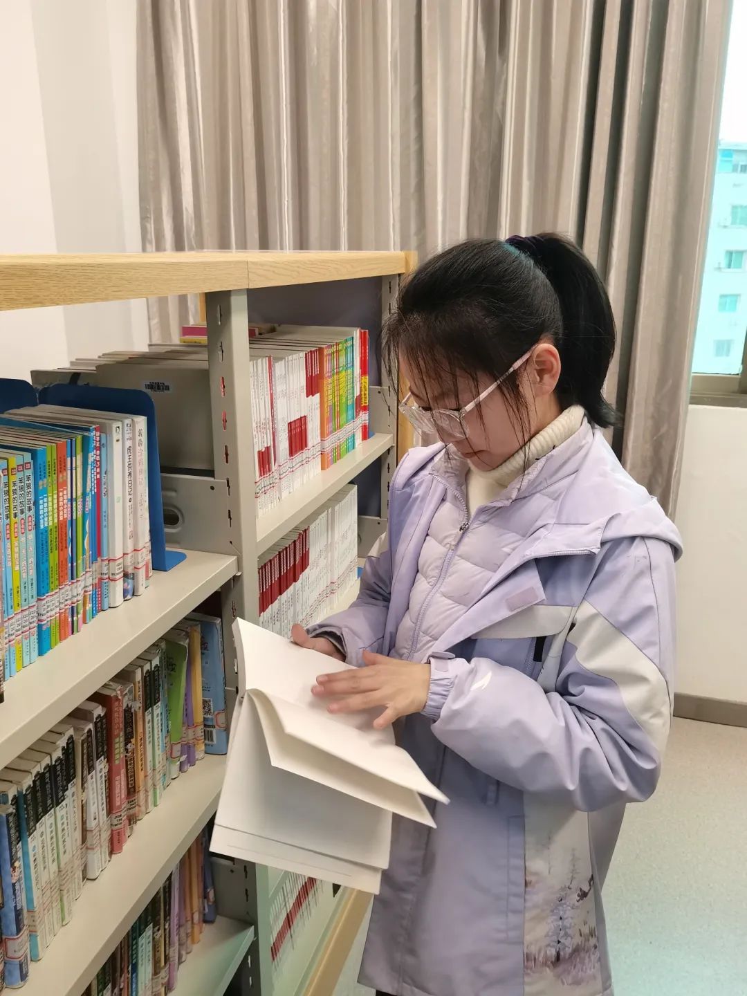 巴东县图书馆少儿分馆开展“学雷锋”系列活动——弘扬雷锋精神,共建美好社会