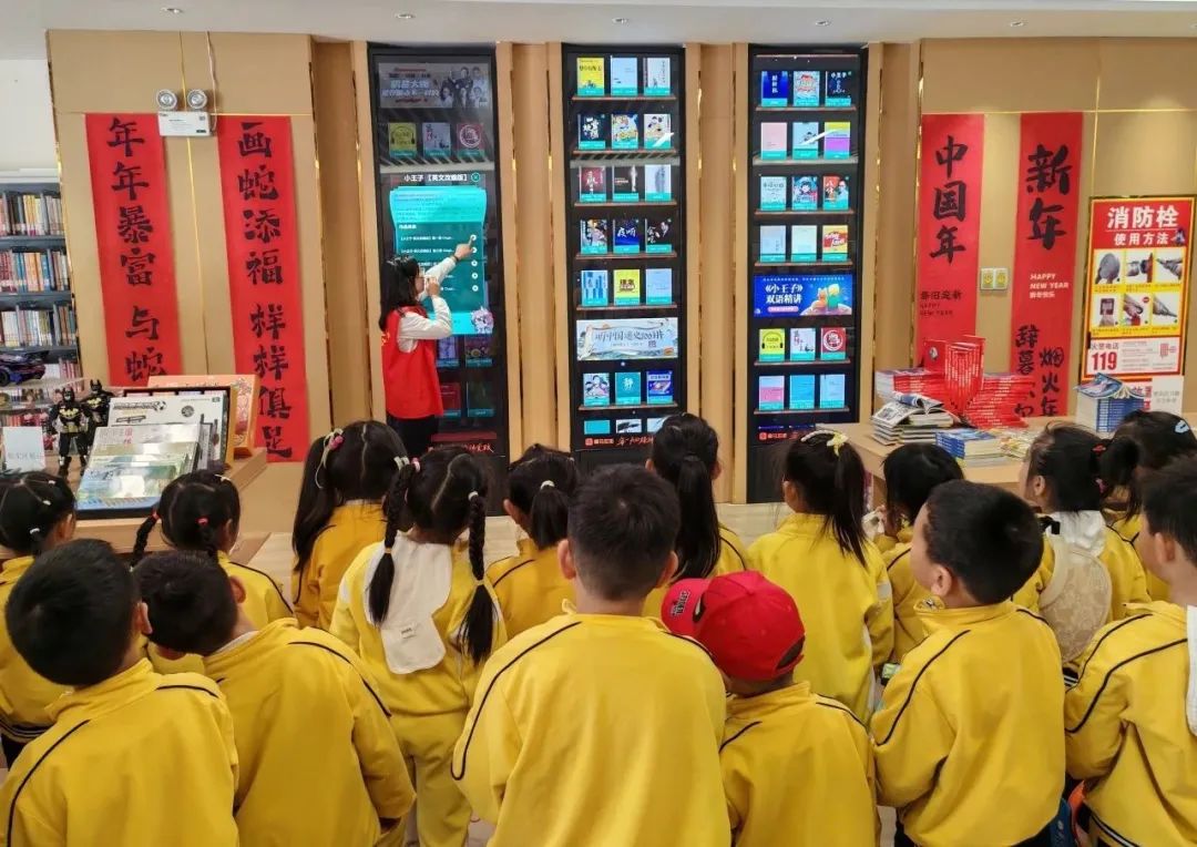 再发现图书馆：郧西县图书馆开展春季研学活动