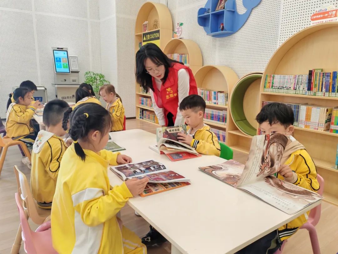 再发现图书馆：郧西县图书馆开展春季研学活动