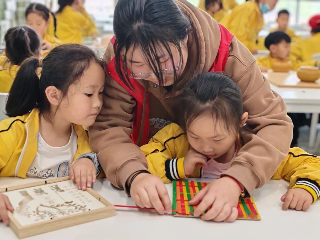 再发现图书馆：郧西县图书馆开展春季研学活动