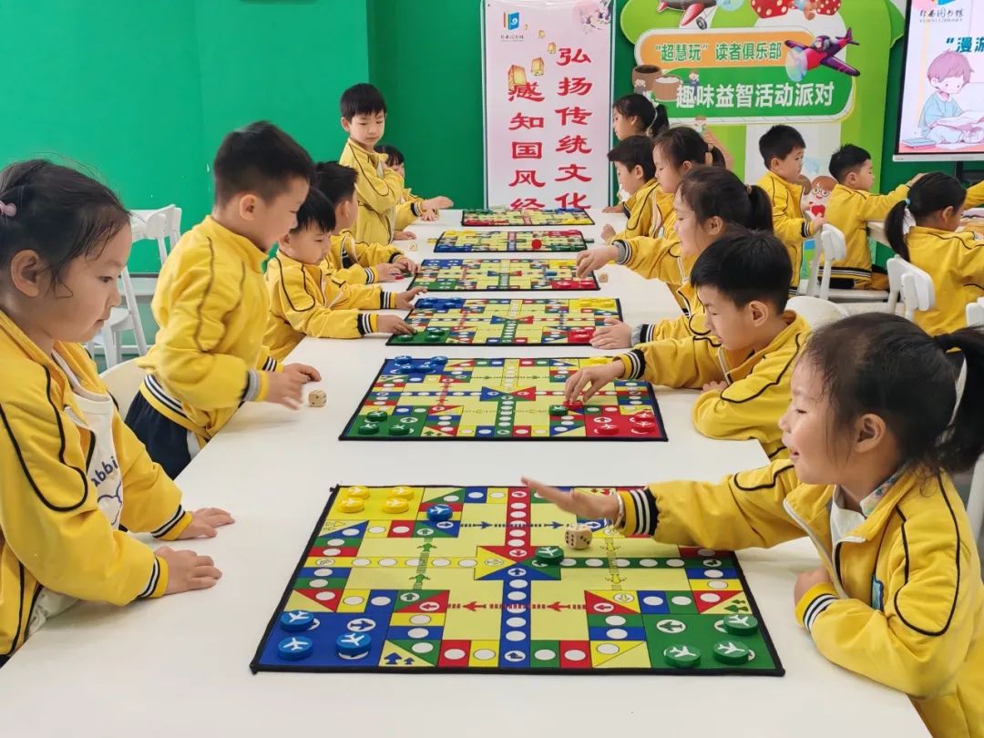 再发现图书馆：郧西县图书馆开展春季研学活动