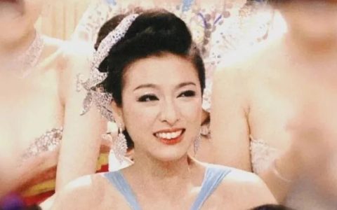你们看着长大的TVB“第一恶婆”，70岁居然美成了这样……
