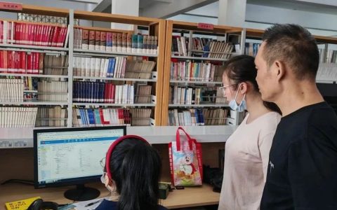 强技赋能增质效：黄州区区图书馆“岗位服务质量提升月”第三阶段技能培训工作扎实推进