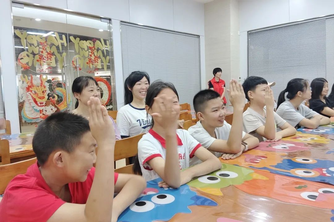 房县图书馆暑期周六英语小课堂第一期火热报名中~