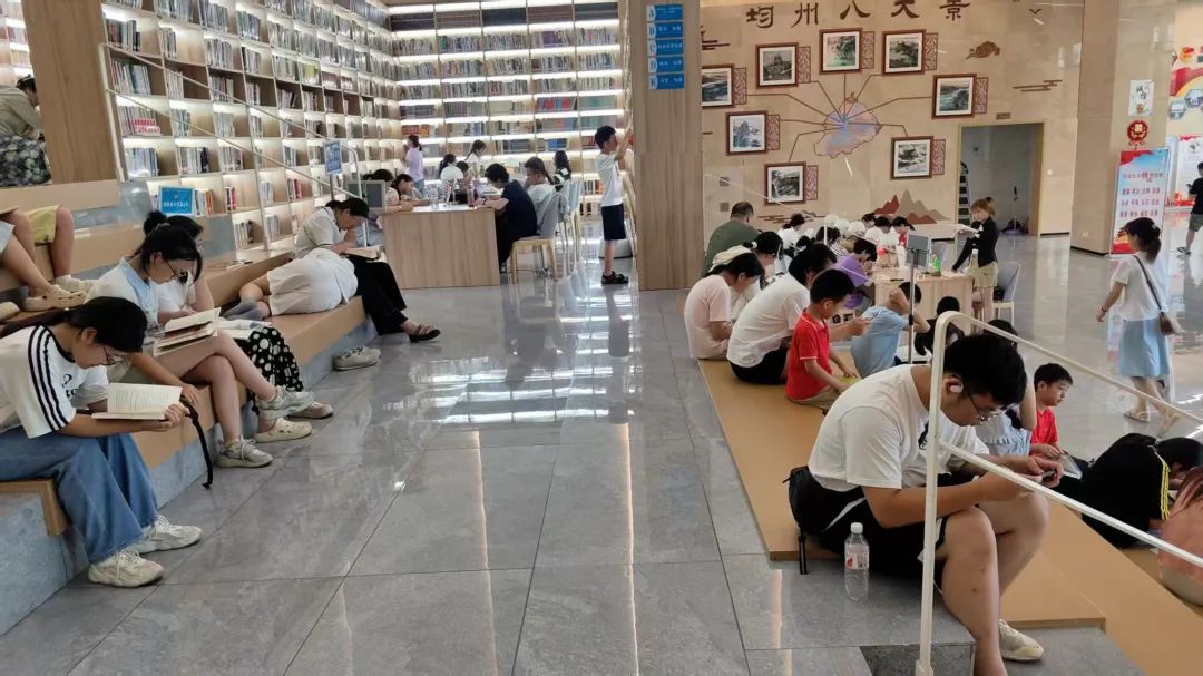 “墨香沁心脾·服务暖人心” 丹江口市图书馆暑期阅读报告来啦！