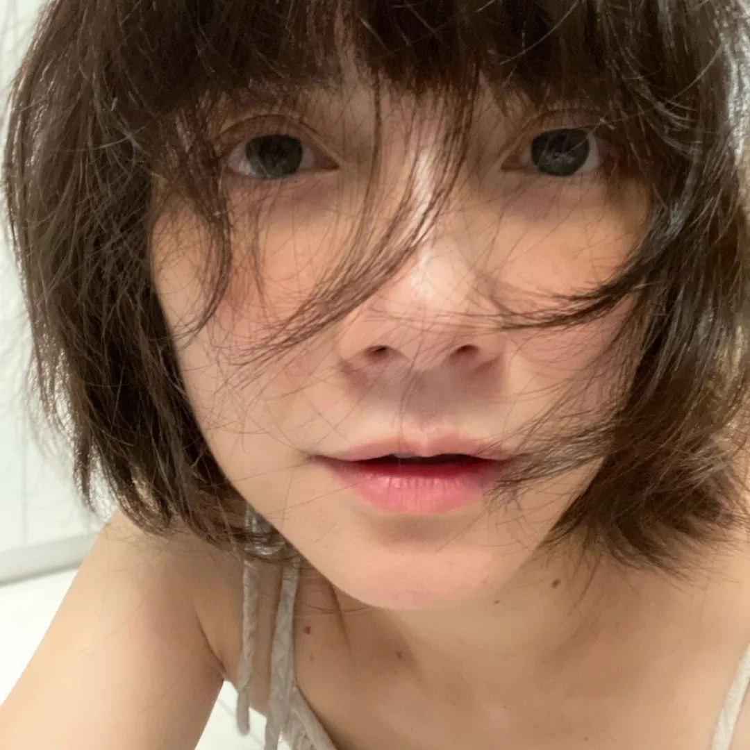 娱乐圈最“吓人”影后李心洁近照曝光，网友酸哭：童年阴影变童年女神！