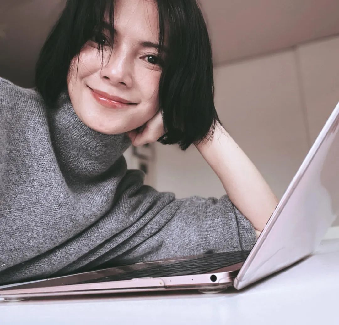 娱乐圈最“吓人”影后李心洁近照曝光，网友酸哭：童年阴影变童年女神！