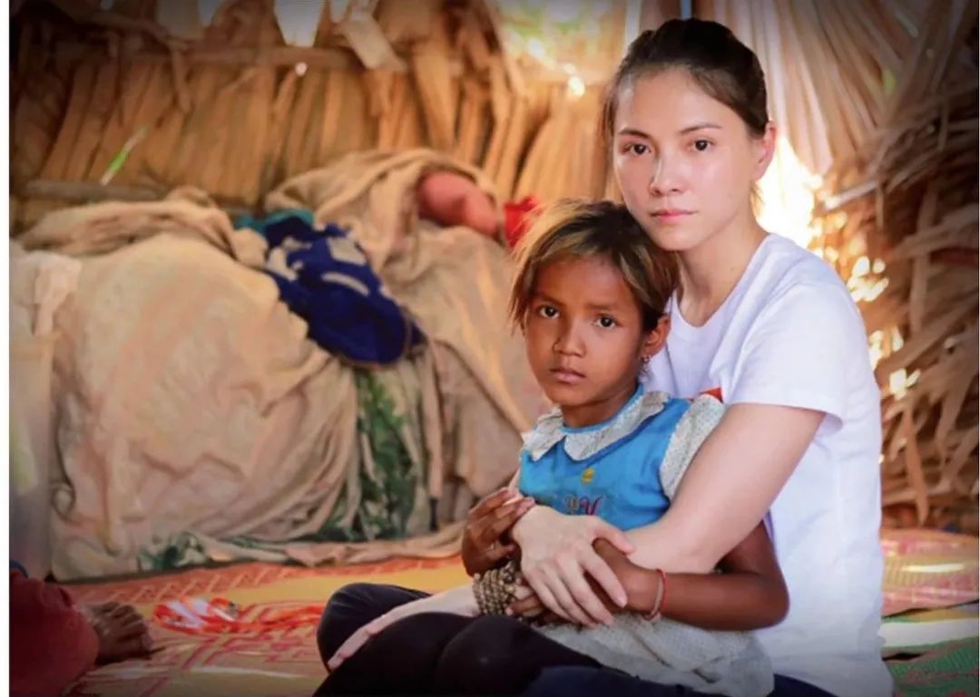 娱乐圈最“吓人”影后李心洁近照曝光，网友酸哭：童年阴影变童年女神！